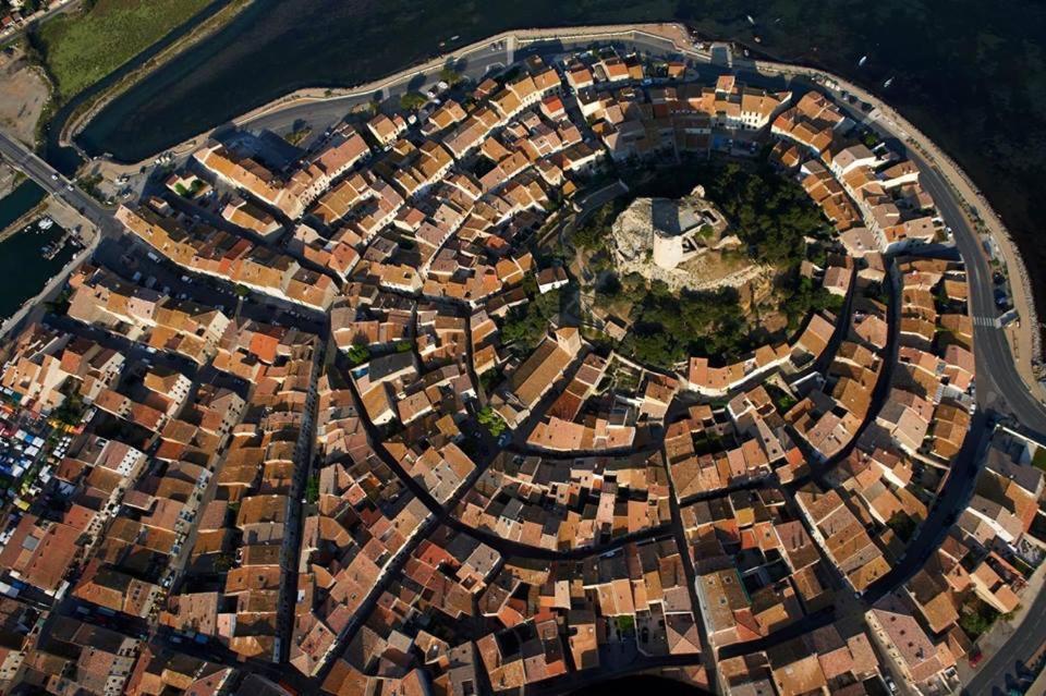 Appartement Avec Terrasse Au Centre De Gruissan Dış mekan fotoğraf